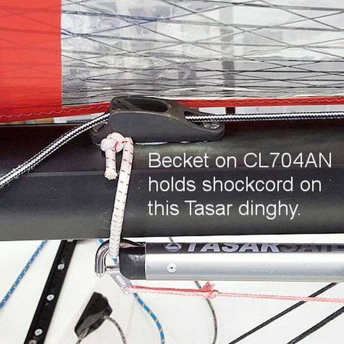 Clamcleat Racing Junior MK1 met Hondsvot Geanodiseerd