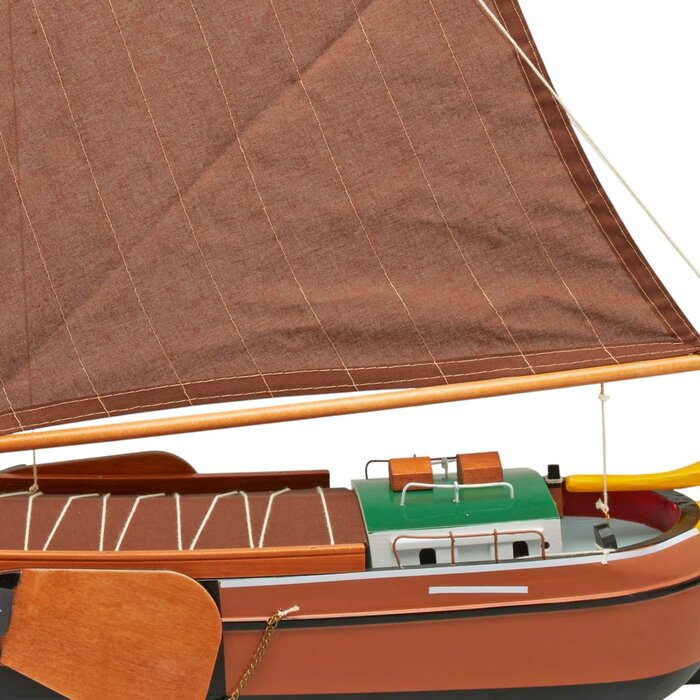 Skutsje Model 74cm Brown