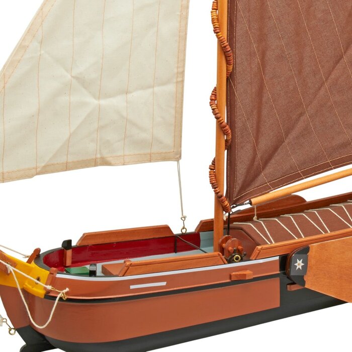 Skutsje Model 74cm Brown