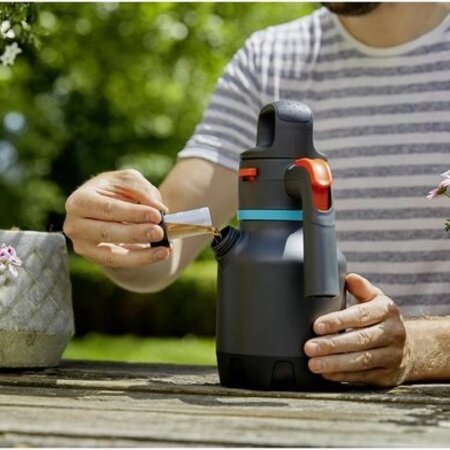 Gardena Drucksprüher 1.25 lt - Handlicher Gardena Drucksprüher für kleine Arbeiten - Graszaadselect.com