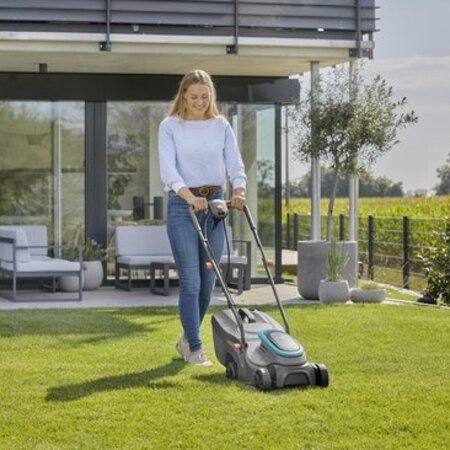 Gardena Elektro-Rasenmäher Powermax Kaufen? Rasenflächen bis zu 300 m2 - Graszaadselect.com