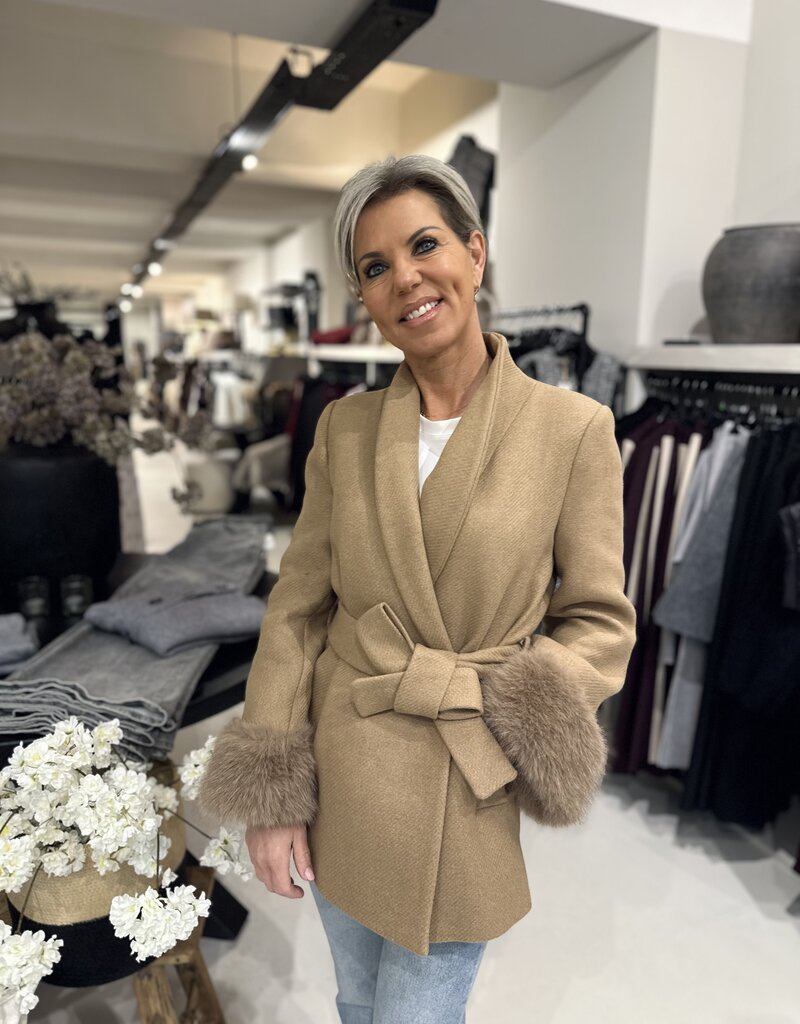 Rinascimento Jacke Claar Camel