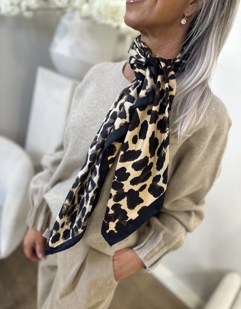 Panther Scarf