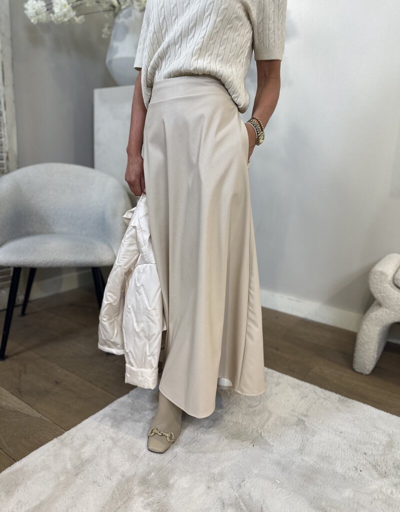 Cristy Creme Skirt