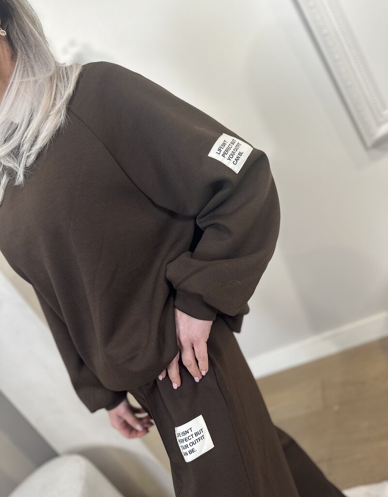 Ensemble jogging Lola Brown