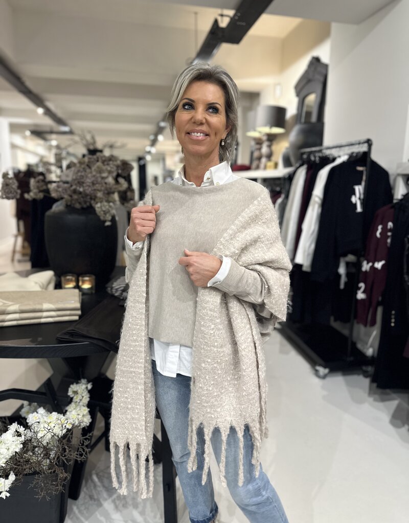 Lia Schal, Beige