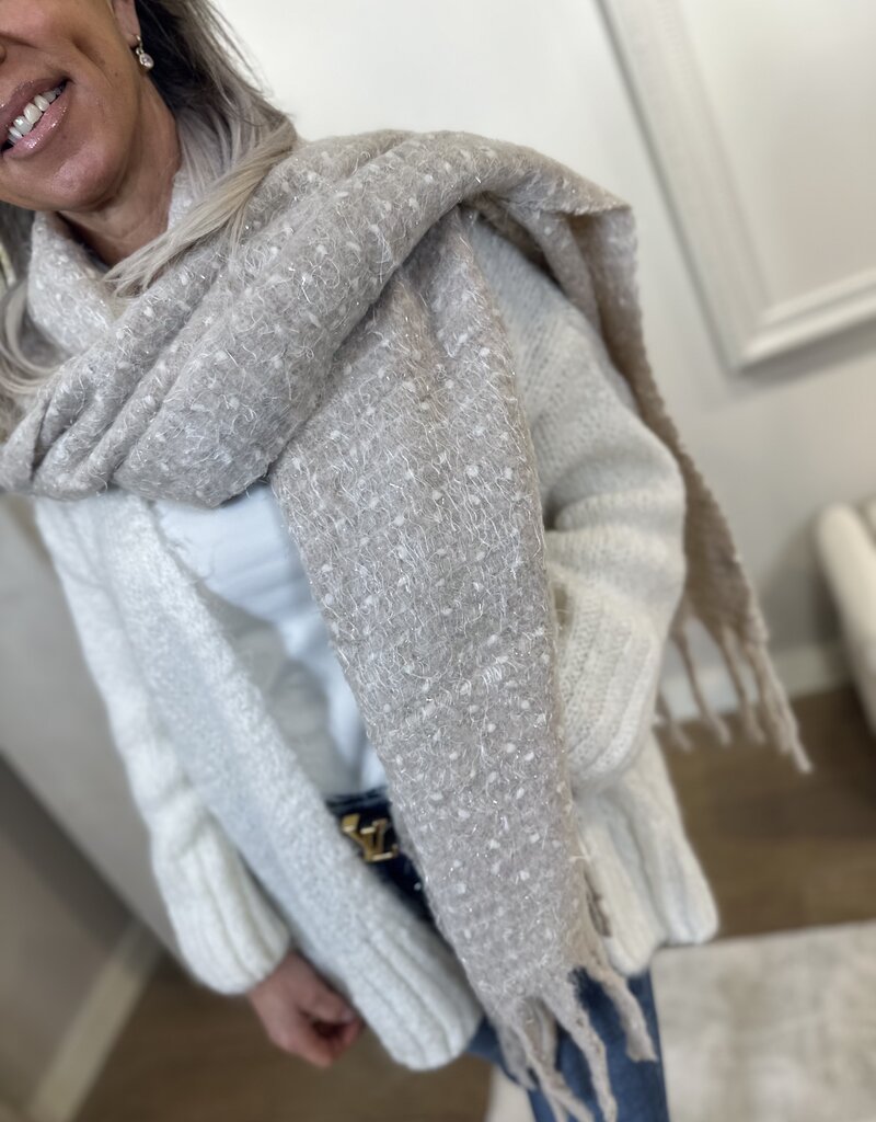Angela Scarf