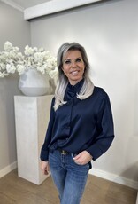 Gionna Blaue Bluse