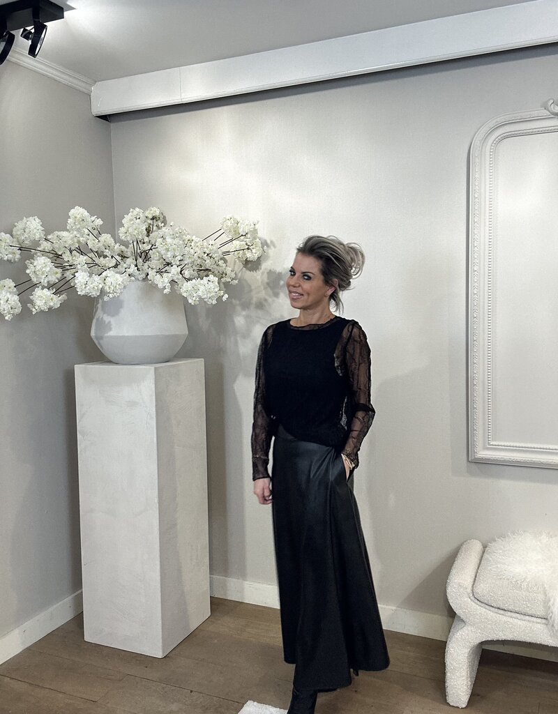 Top Isa Spitze schwarz