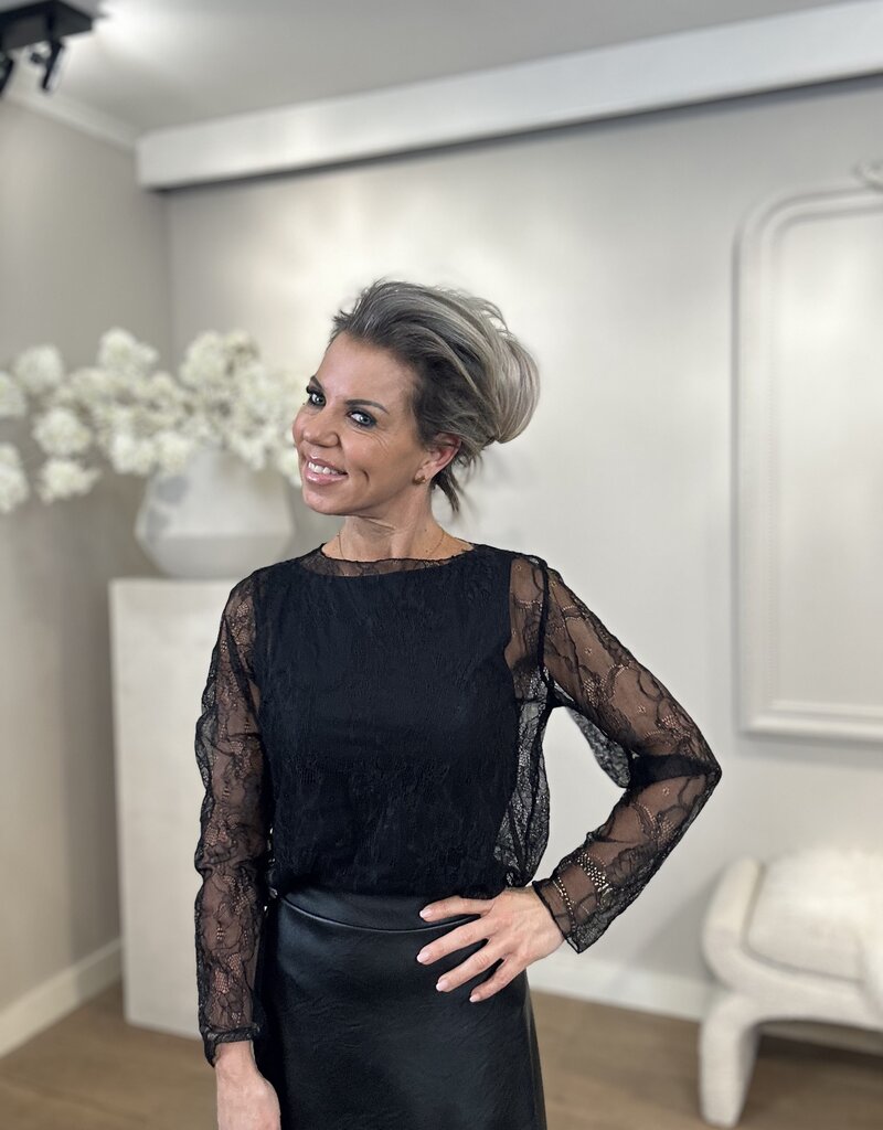 Top Isa dentelle noir