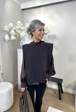 Sleeveless Saffy Top Brown