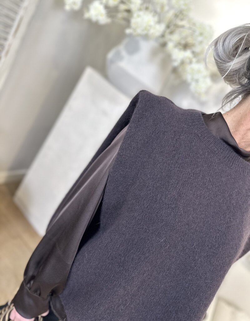 Sleeveless Saffy Top Brown