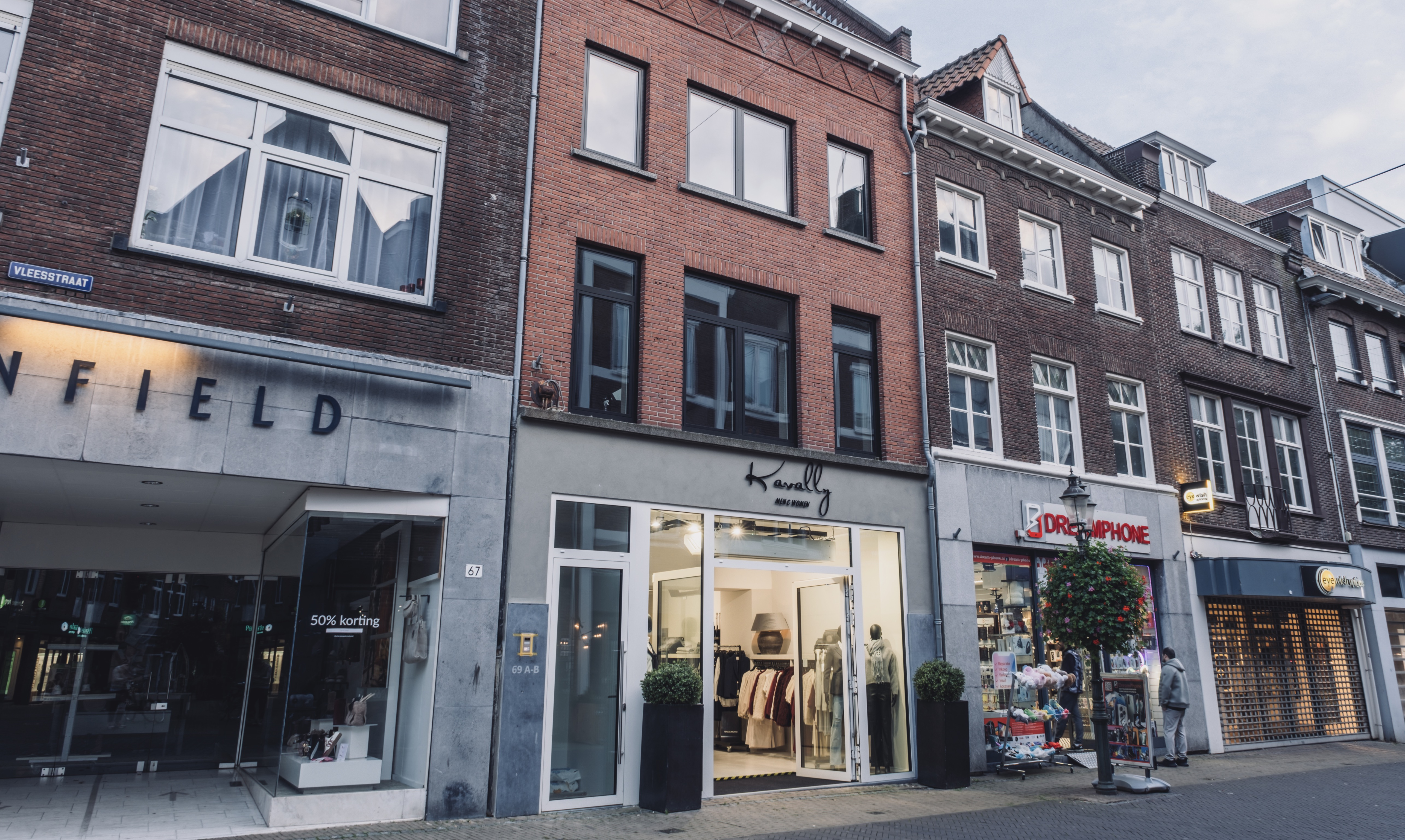 Winkel Locaties 