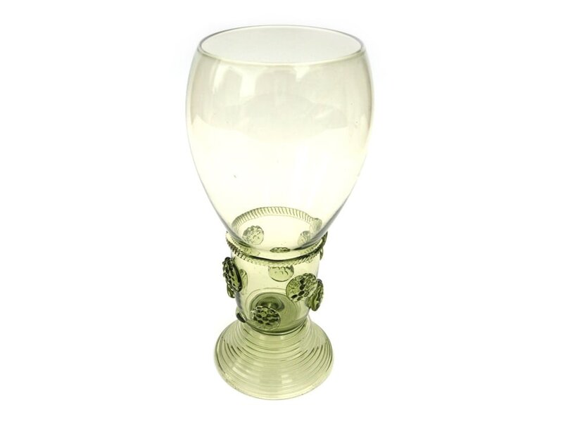 Historisches Glas, Roemer, 17 cm, grün P46
