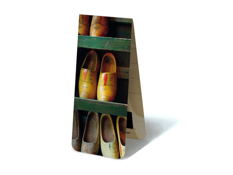Magnetic Bookmark, Wooden shoes in rack