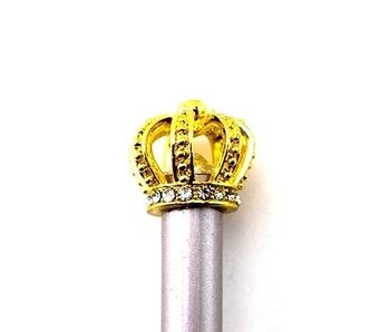 Lápiz plateado con corona dorada