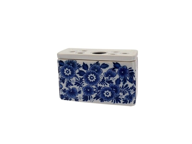 Delft blue tulip vase, rectangular D0309