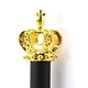 Crayon noir avec croix de roi or