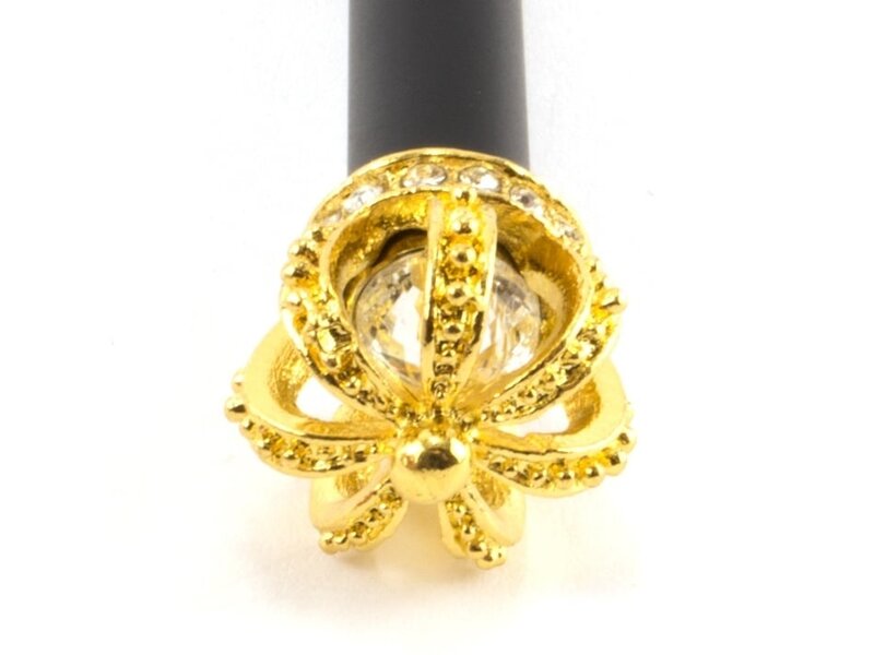 Schwarzer Kugelschreiber mit goldener Krone