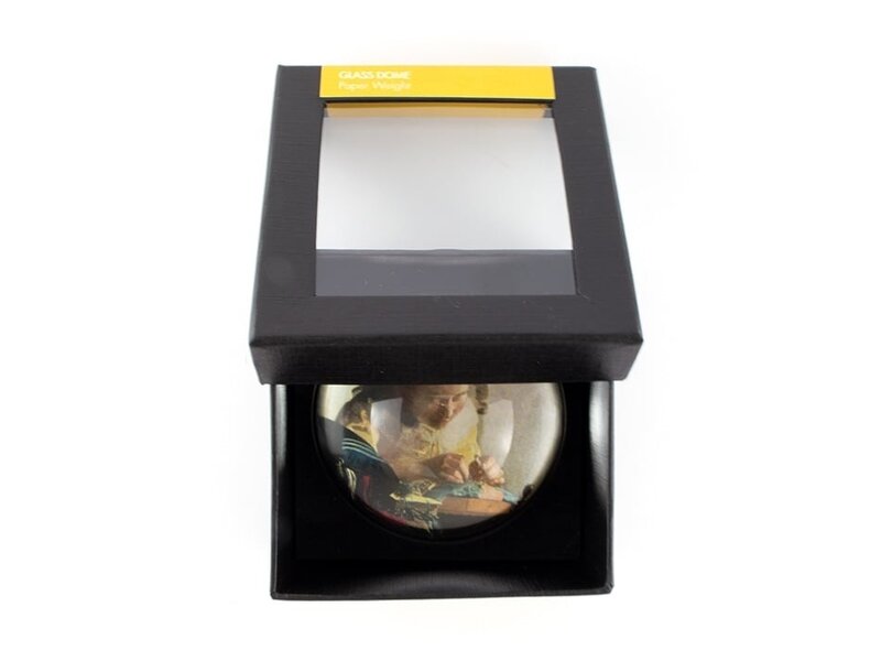 Presse-papiers convexe en verre, Vermeer, La Dentellière