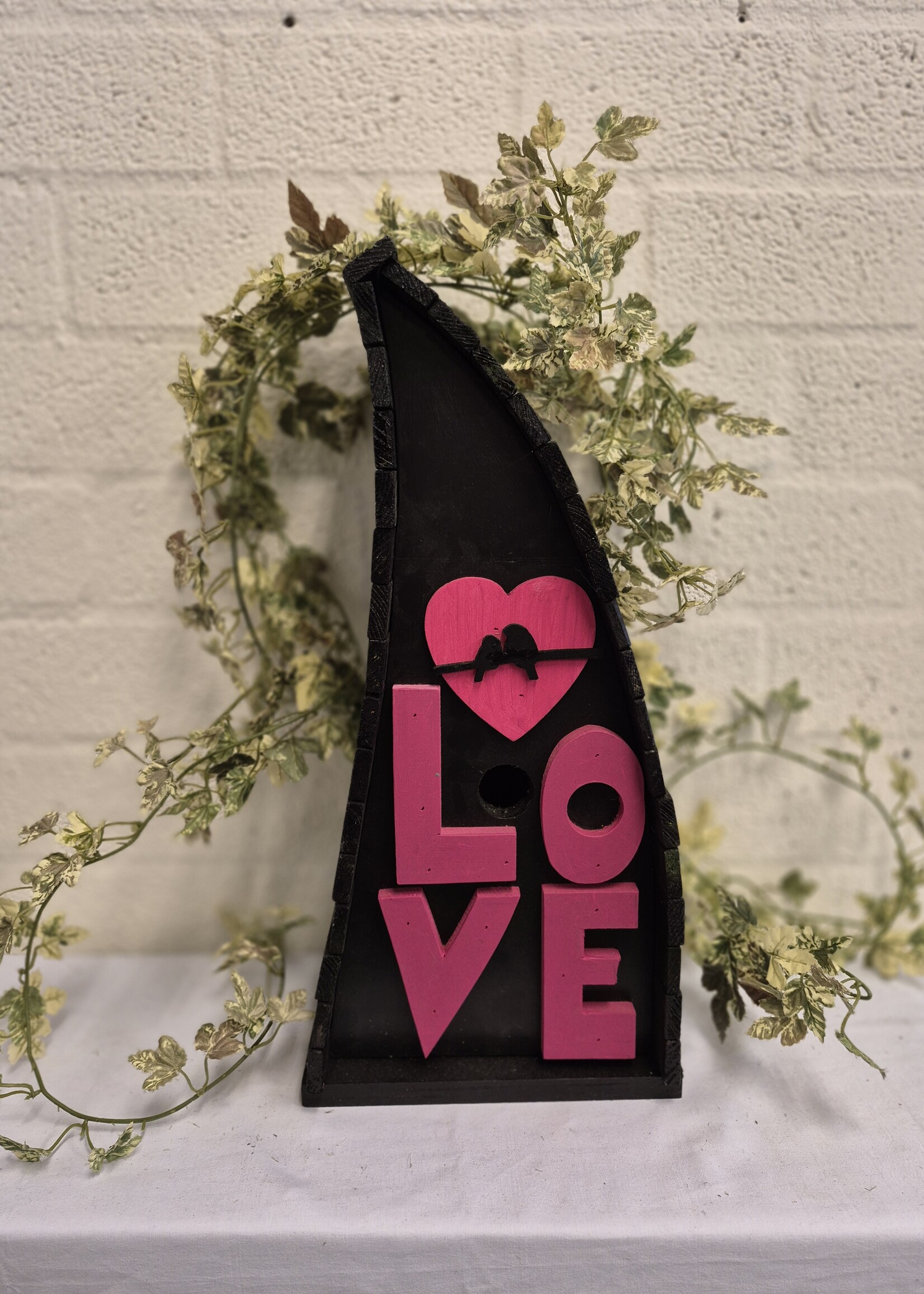 Vogelhuisje Tortelduifjes LOVE – Unieke Tuindecoratie voor Vogelliefhebbers