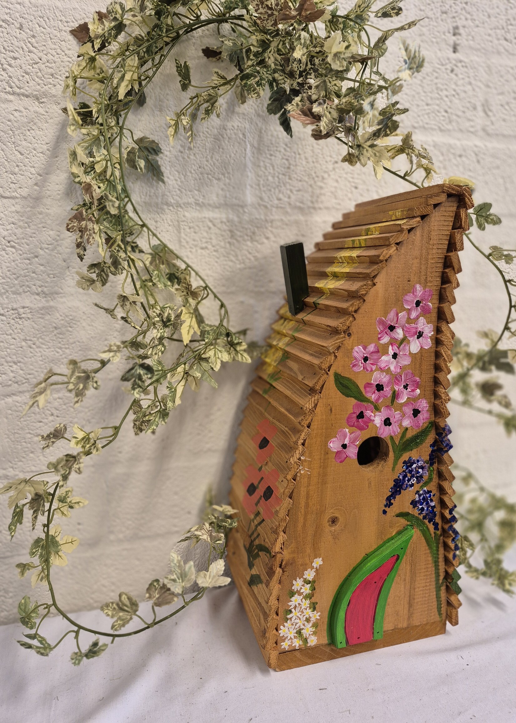 Vogelhuisje Flower Garden – Unieke Tuindecoratie voor Vogelliefhebbers