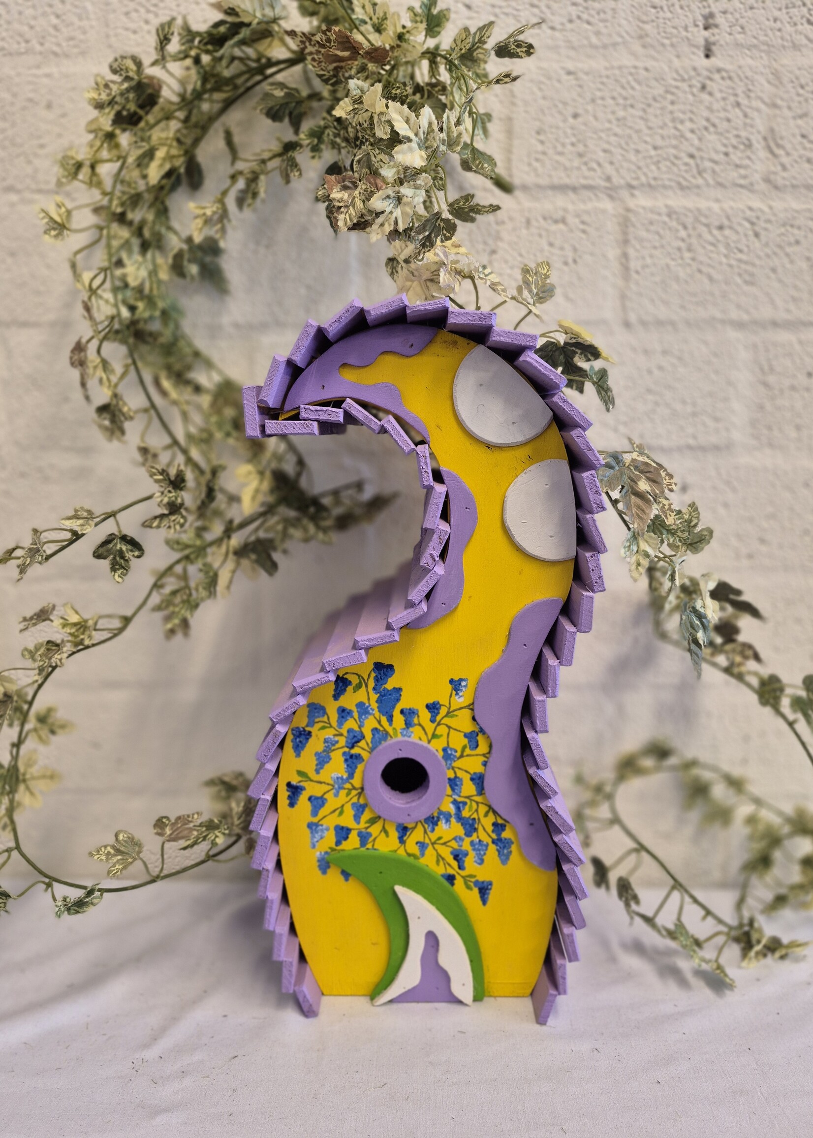 Vogelhuisje Blauwe Druiven Boom  – Unieke Tuindecoratie voor Vogelliefhebbers