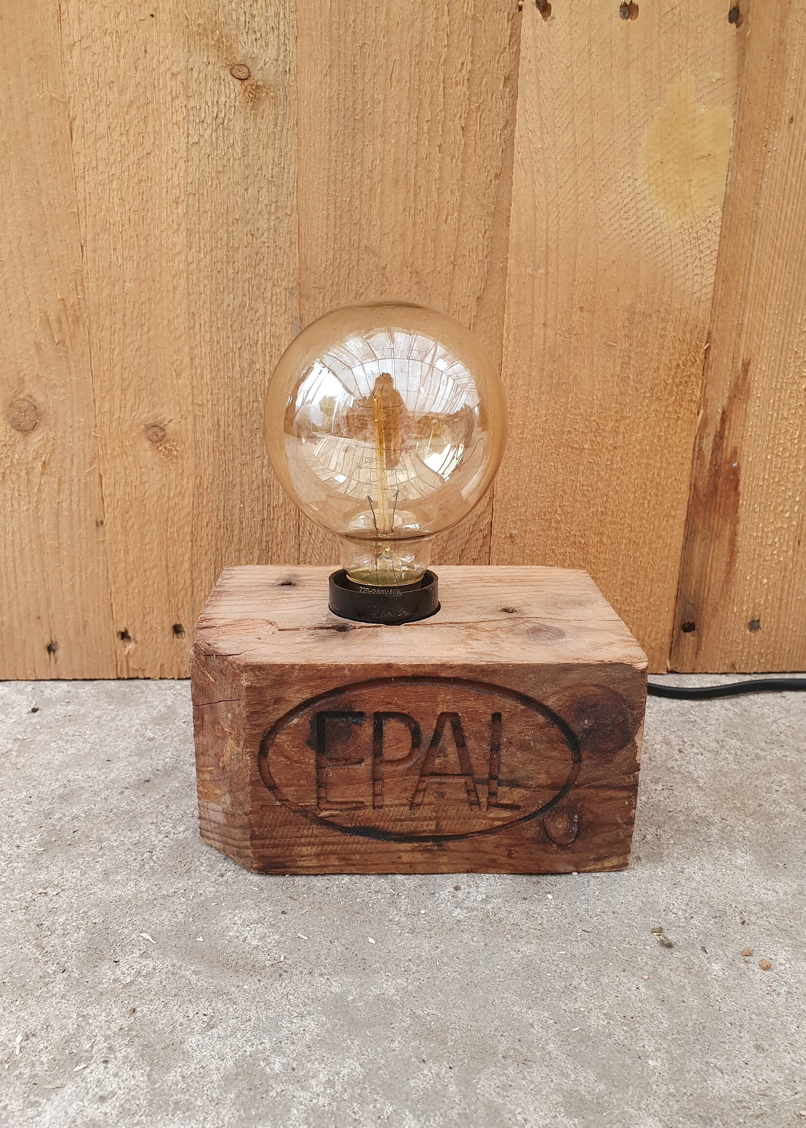 Vintage Palletblok Lamp - Tafellamp