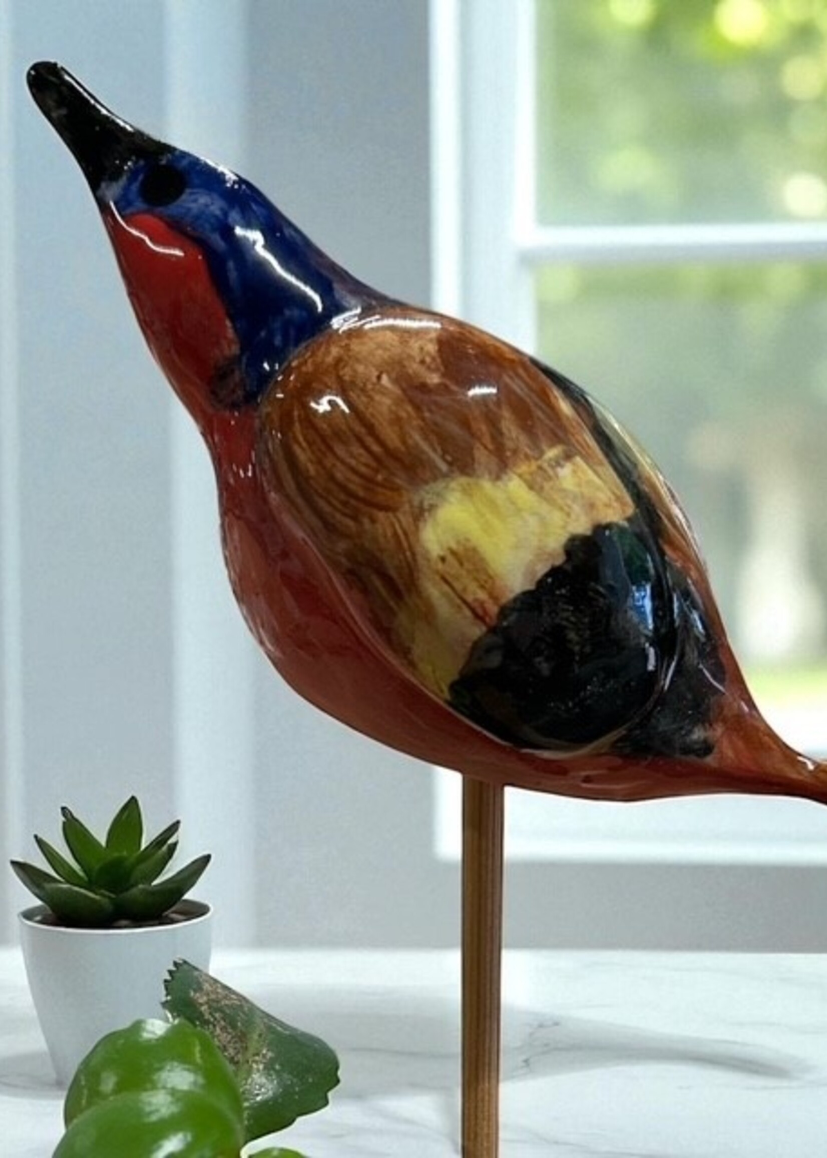 Kleurrijke, Keramische Tuinvogel op een Stok