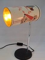 Unieke lamp van beschuitblik van Fabeltjeskrant