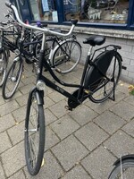 Zwarte dames fiets