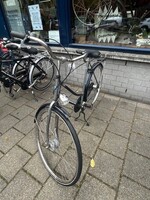 Zwarte dames fiets