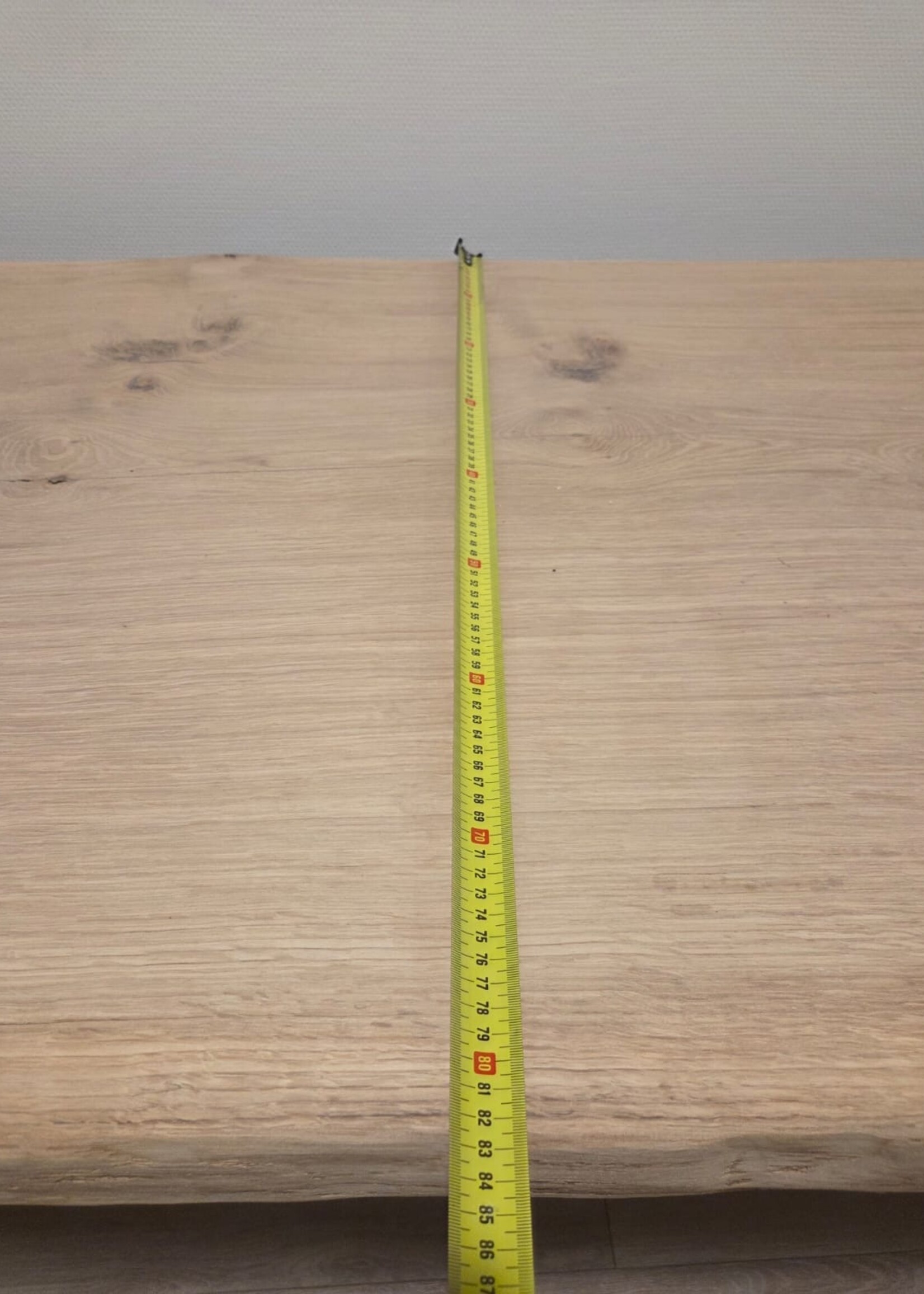 Handgemaakte kloostertafel met houten onderstel