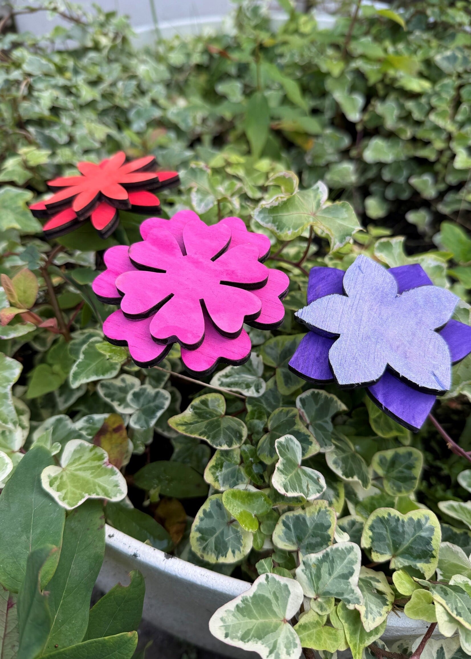 Houten bloemen voor de tuin, Set van 3