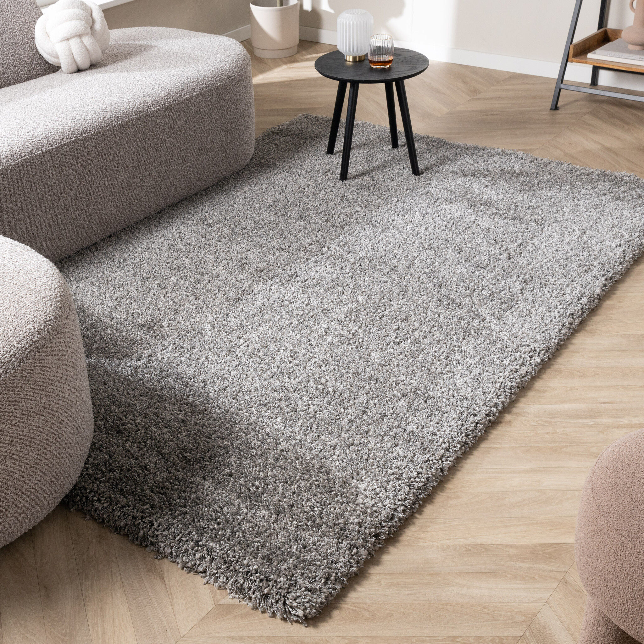 Luksusowy dywan z długim włosiem - Yves Szary