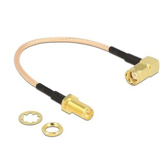 DeLOCK RP-SMA (m) - RP-SMA (w) Winkel-Einbauadapter RG316 50 Ohm Transparent 0,15 m