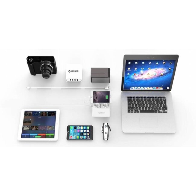 Orico Steckdosenleiste mit 2 Steckplätzen und 5 USB-Anschlüssen, weiß - 1,5 m