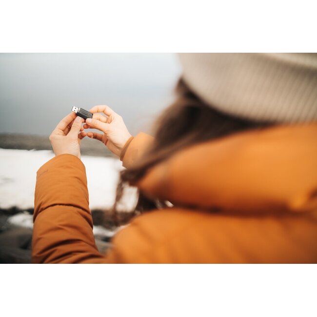 Verbatim PinStripe USB 2.0 Stick 16GB