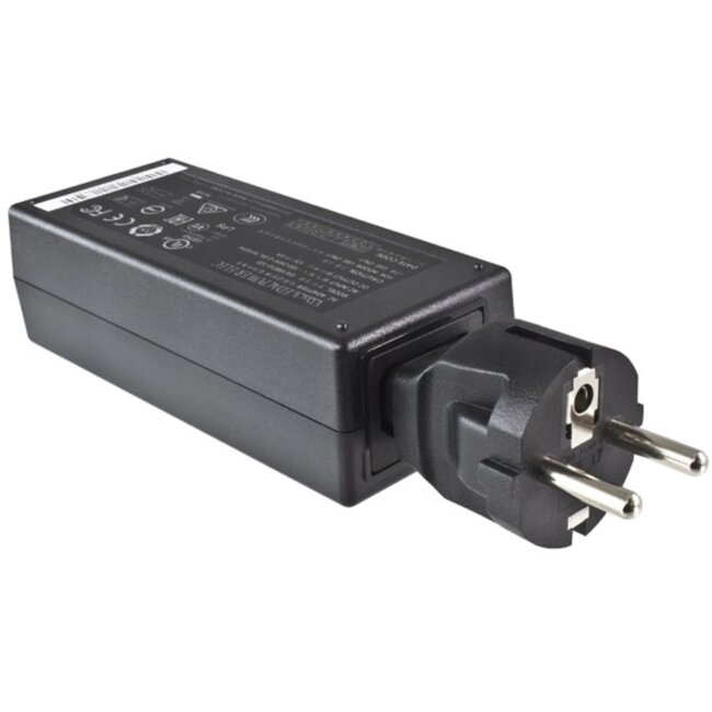 C13 - CEE 7/7 Stromadapter / Schwarz