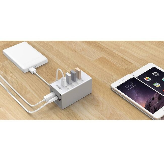 Orico USB 3.0 Hub 4 Ports mit 12V Netzteil, Aluminium, 1 Meter