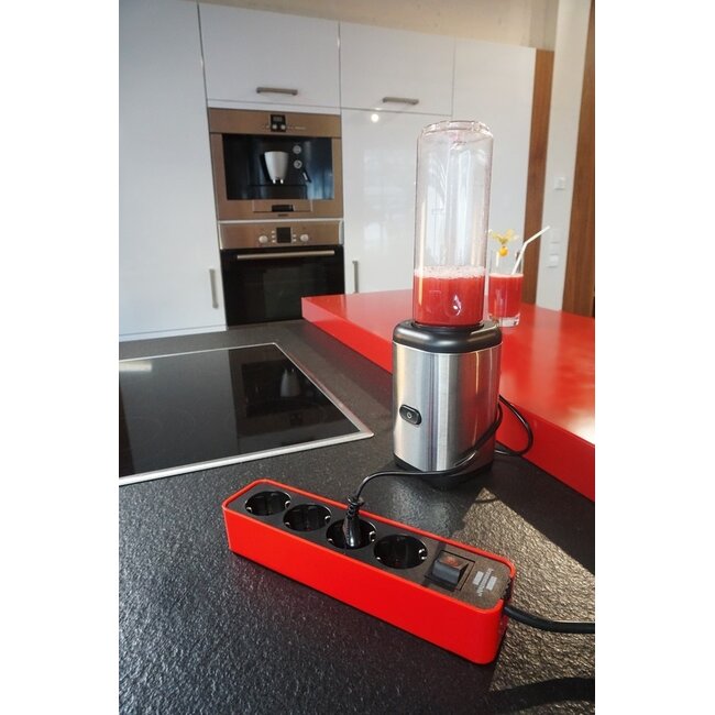 Brennenstuhl Ecolor Steckdosenleiste 4-fach mit Schalter Schwarz/Rot 1,5m