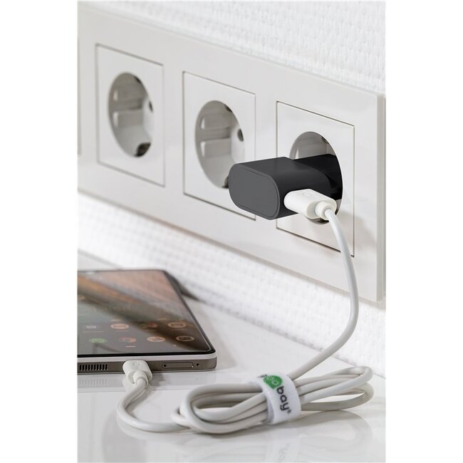Goobay USB Heimladegerät 1 Port - rechtwinklig - 1A / schwarz