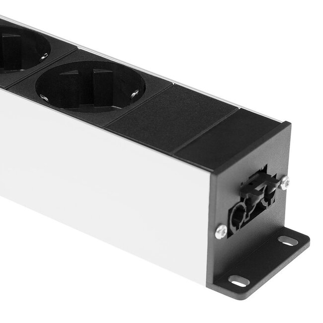 Plenty Steckdosenleiste mit Prolink Installationsstecker, 8-fach / Schwarz/Silber