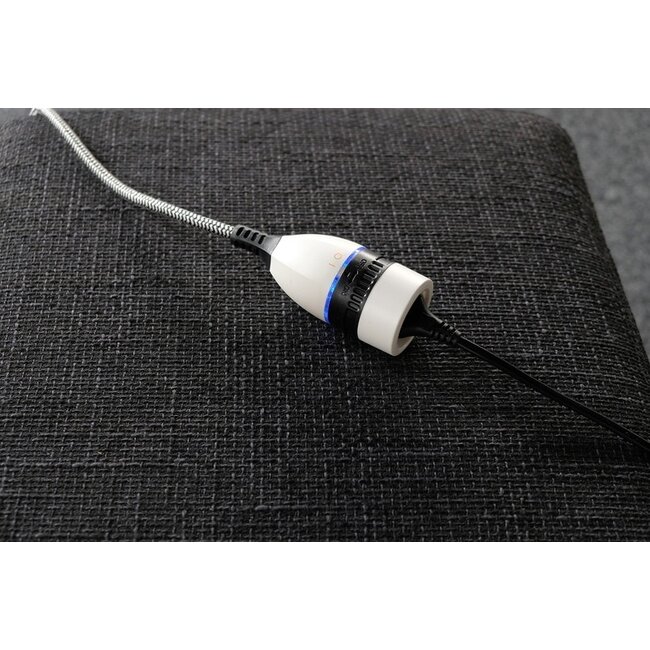 Brennenstuhl CEE 7/7 - CEE 7/3 Verlängerungskabel mit Drehschalter und Nylonmantel - 3x1,5mm² - 3m - Schwarz/Weiß