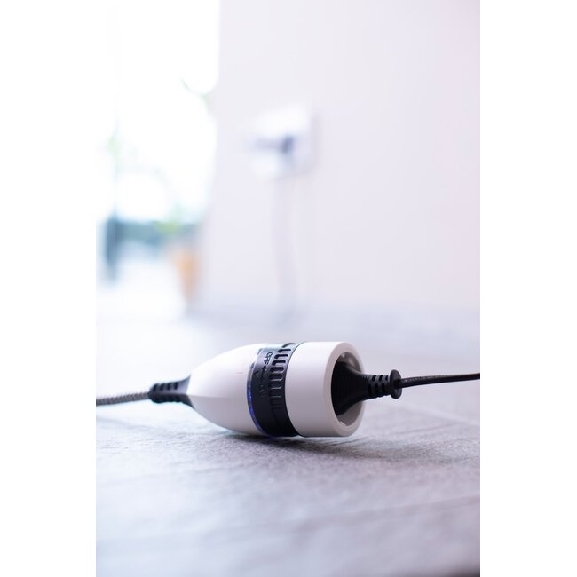 Brennenstuhl CEE 7/7 - CEE 7/3 Verlängerungskabel mit Drehschalter und Nylonmantel - 3x1,5mm² - 3m - Schwarz/Weiß