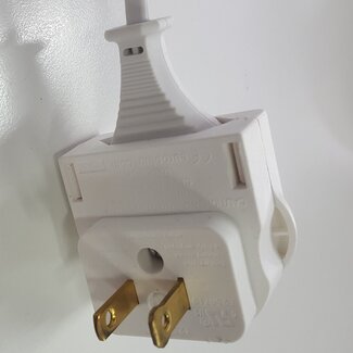 Powerconnections Reiseadapter Europa auf USA & Japan, ungeerdet, weiß