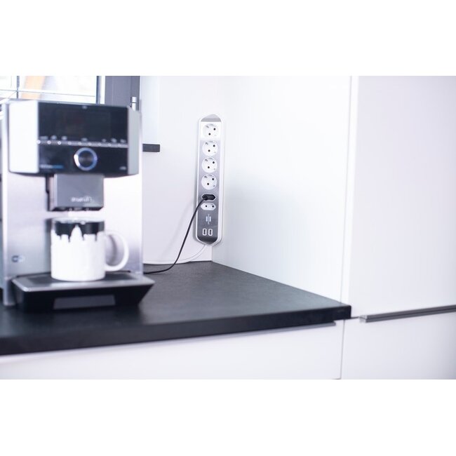 Brennenstuhl Estilo Winkel-Steckdosenleiste 6-fach (4+2) mit 2x USB, weiß/Edelstahl, 2 m