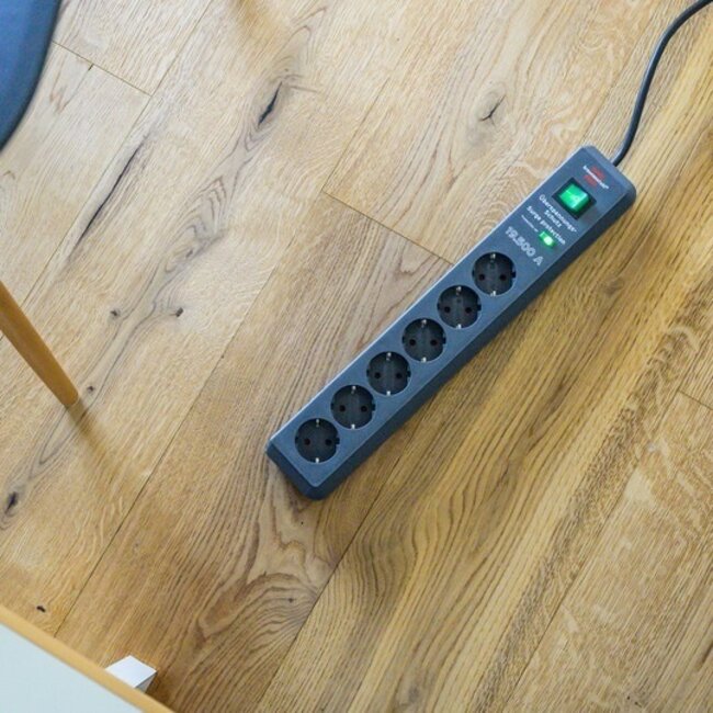Brennenstuhl Secure-Tec Steckdosenleiste 6-fach mit Überspannungsschutz, 2 m, schwarz