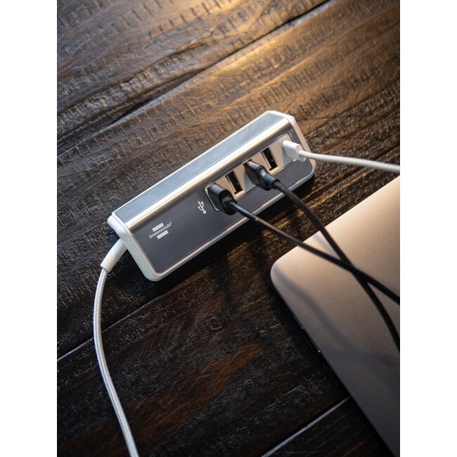 Brennenstuhl Estilo Heimladegerät 1x USB-C PD + 4x USB-A 24W Weiß