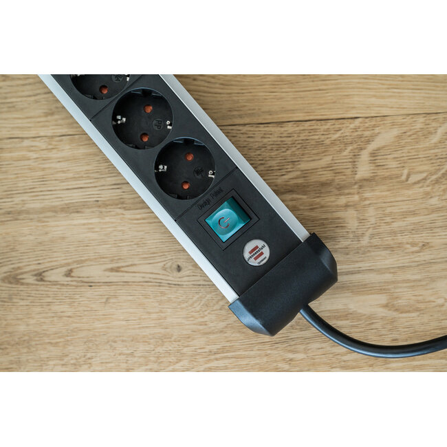 Brennenstuhl Premium-Alu-Line Steckdosenleiste | 8-fach | 3 Meter